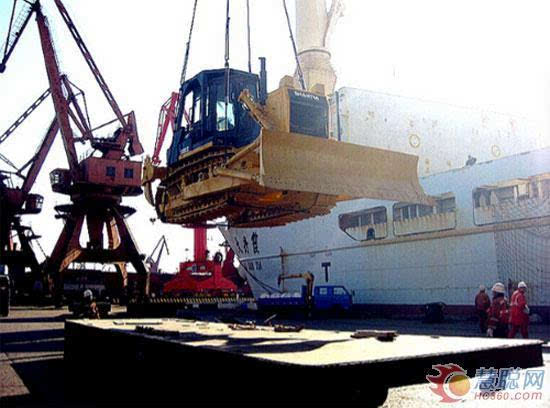 2015工程機械產(chǎn)品進(jìn)出口貿(mào)易評析:雖小有波瀾 但整體平穩(wěn)